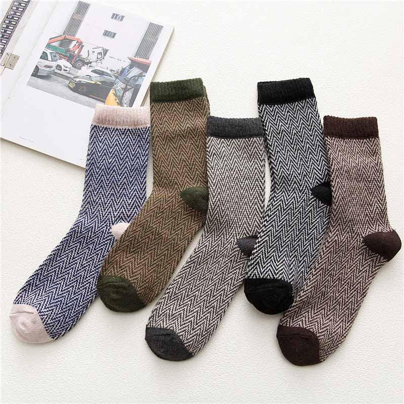 Winter new men's Harajuku retro thick warm high quality wool socks Fashion cotton thick line casual socks 5 pairs