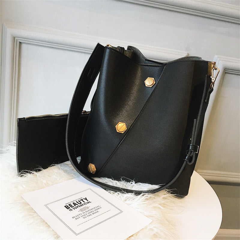 Hot Messenger bag Women Black Bucket Shoulder Bag large capacity vintage Matte PU Leather lady handbag Luxury Designer bolsos