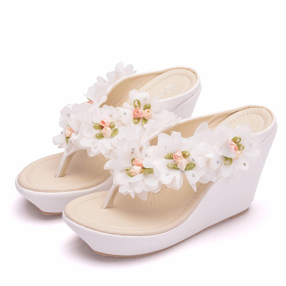 Crystal Queen Women Slippers Summer White Color Lace Flower Style Beaches Flip Flops Platform Sandals Open-toed Casual Shoes