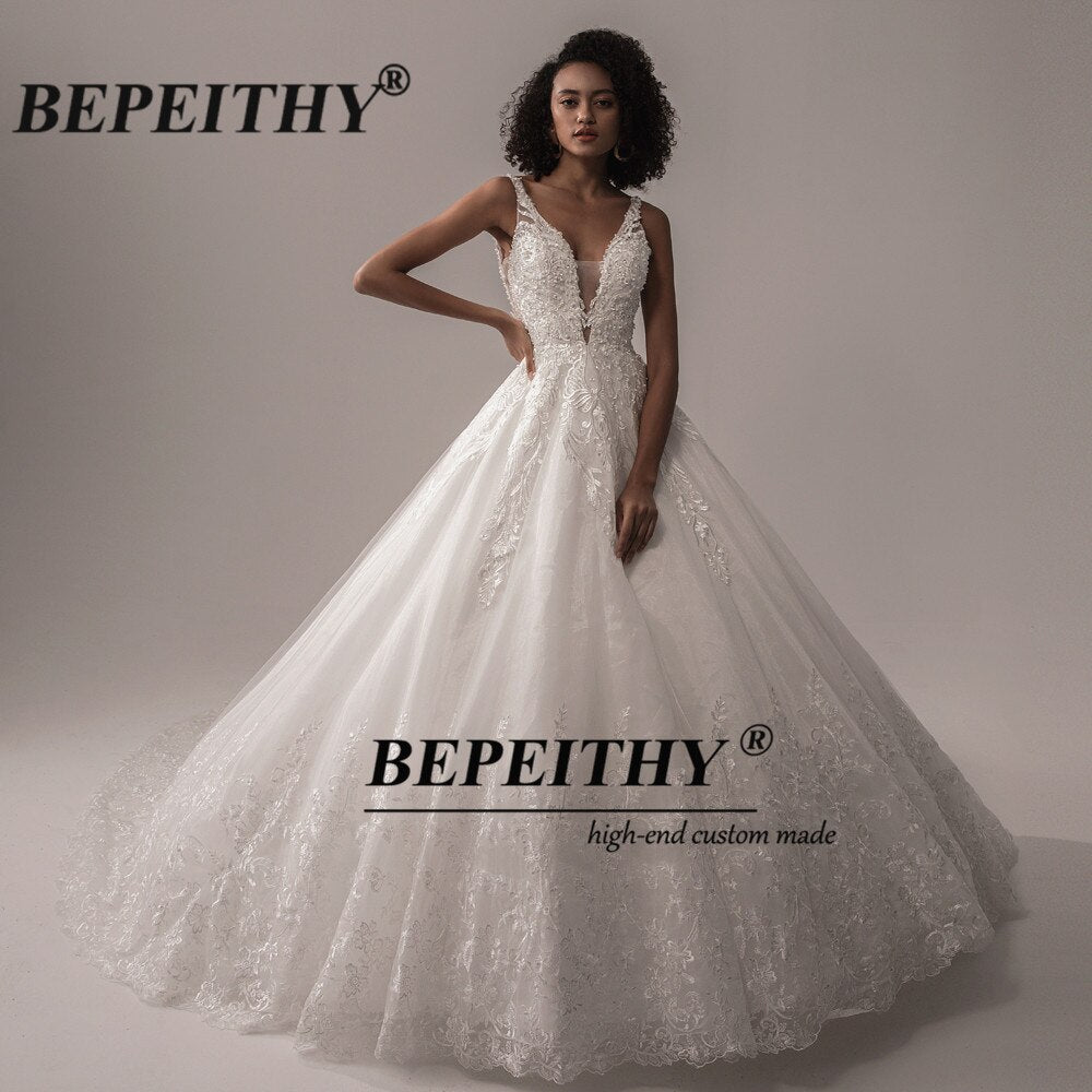 BEPEITHY Deep V Neck Lace Wedding Dress 2021 Ball Gown Bridal Court Train Sleeveless Women Indian Ivory Wedding Bouquet Gown New