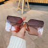 2020 New Fashion Super Large Gradient Sunglasses Ladies Retro Alloy Chain Frame Rivet Square Sunglasses Elegant Ladies Glasses - Surprise store
