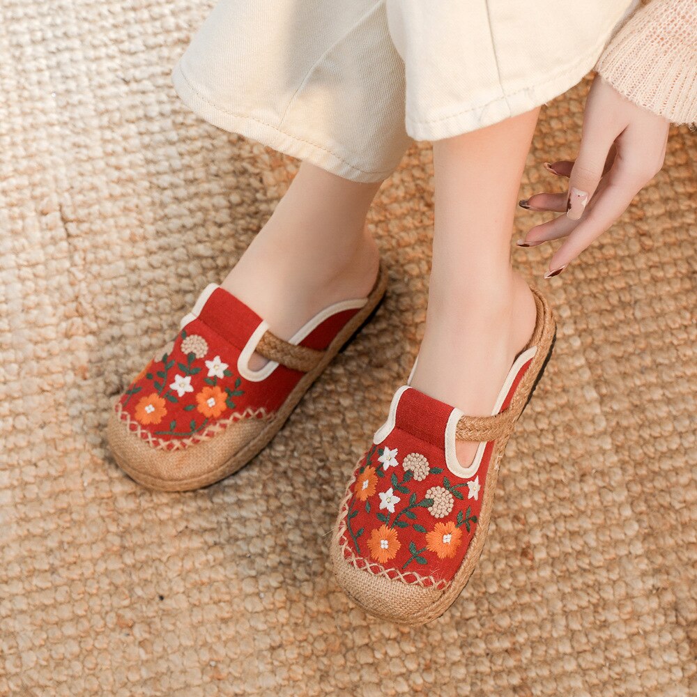 2021 Bohemian Women Linen Canvas Slip-On Flat Shoes Comfortable Retro Loafers Ladies Casual Embroidered Sneakers Hemp Sole