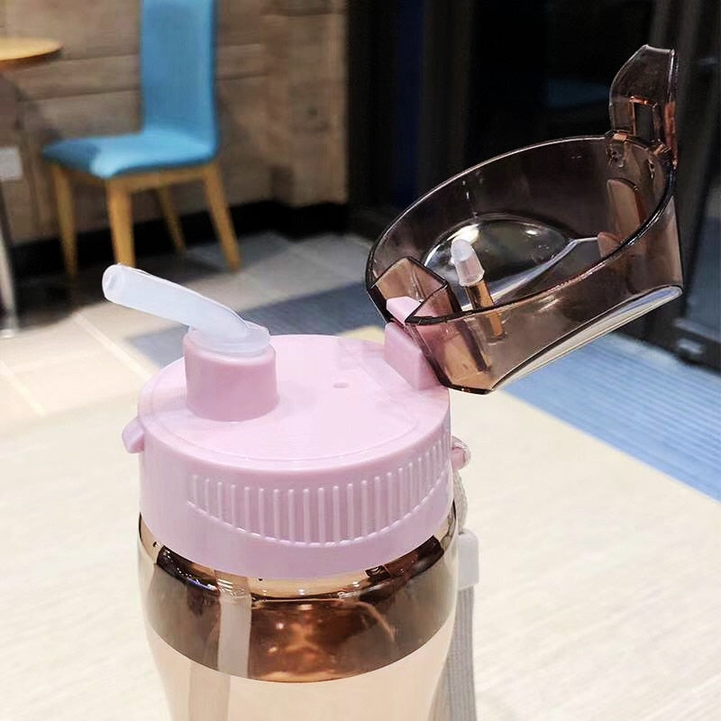 600ml Plastic Sports Water Bottle Cup Creative Portable Leak-proof Student Kids Bottle for WaterOutdoor Sport Camping Space Cup