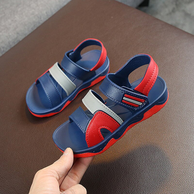 Kids Summer Shoes Children Sandals for Boys Casual Student Flat Beach Shoes Kids Outdoor Soft Non-slip Leather Sandals B0002