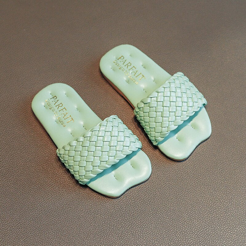 Children's Flip-flop Sandals 2021 Summer New Girls Outdoor Soft-soled Non-slip Open-toed Flat-heel Fashion Kids Slippers 26-36