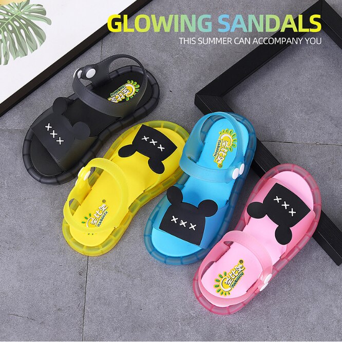 2021 NEW Boy Children LED Kids Baby Girl Light Up Luminous Sandals With Light Slippers Outdoor Summer Bear Design Yellow