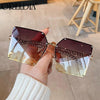 2020 New Fashion Super Large Gradient Sunglasses Ladies Retro Alloy Chain Frame Rivet Square Sunglasses Elegant Ladies Glasses - Surprise store