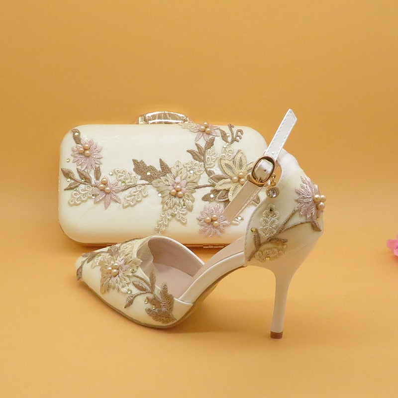 2020 New White Lace Flower wedding shoes with matching bags High heels Pointed Toe Ankle Strap Ladies Party shoe and bag set