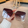 2020 New Fashion Super Large Gradient Sunglasses Ladies Retro Alloy Chain Frame Rivet Square Sunglasses Elegant Ladies Glasses - Surprise store