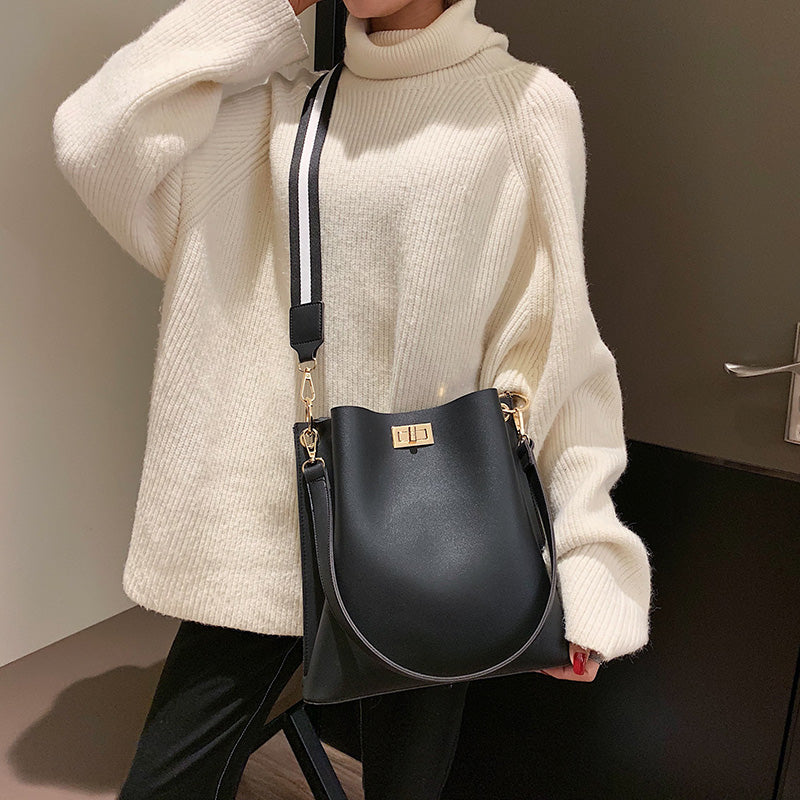 HISUELY Hot Sale New Women PU Leather Handbags Fashion Designer Black Bucket Vintage Shoulder Bags Messenger Bag High Quality