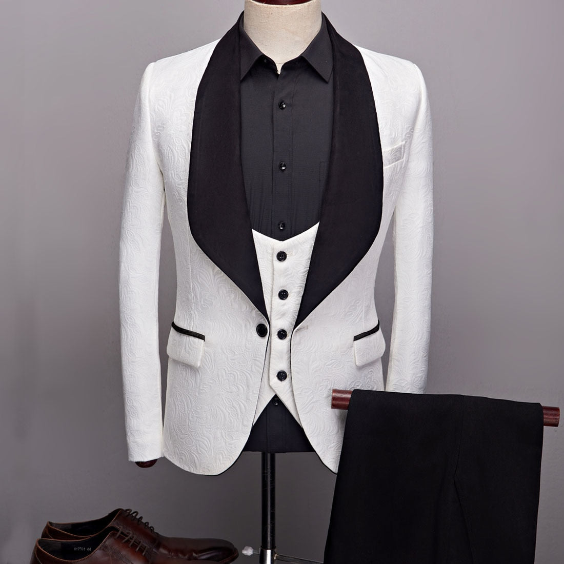 PYJTRL Mens Fashion Big Shawl Lapel 3 Pieces Set Pink Red Blue White Black Wedding Groom Suits Quality Jacquard Banquet Tuxedo
