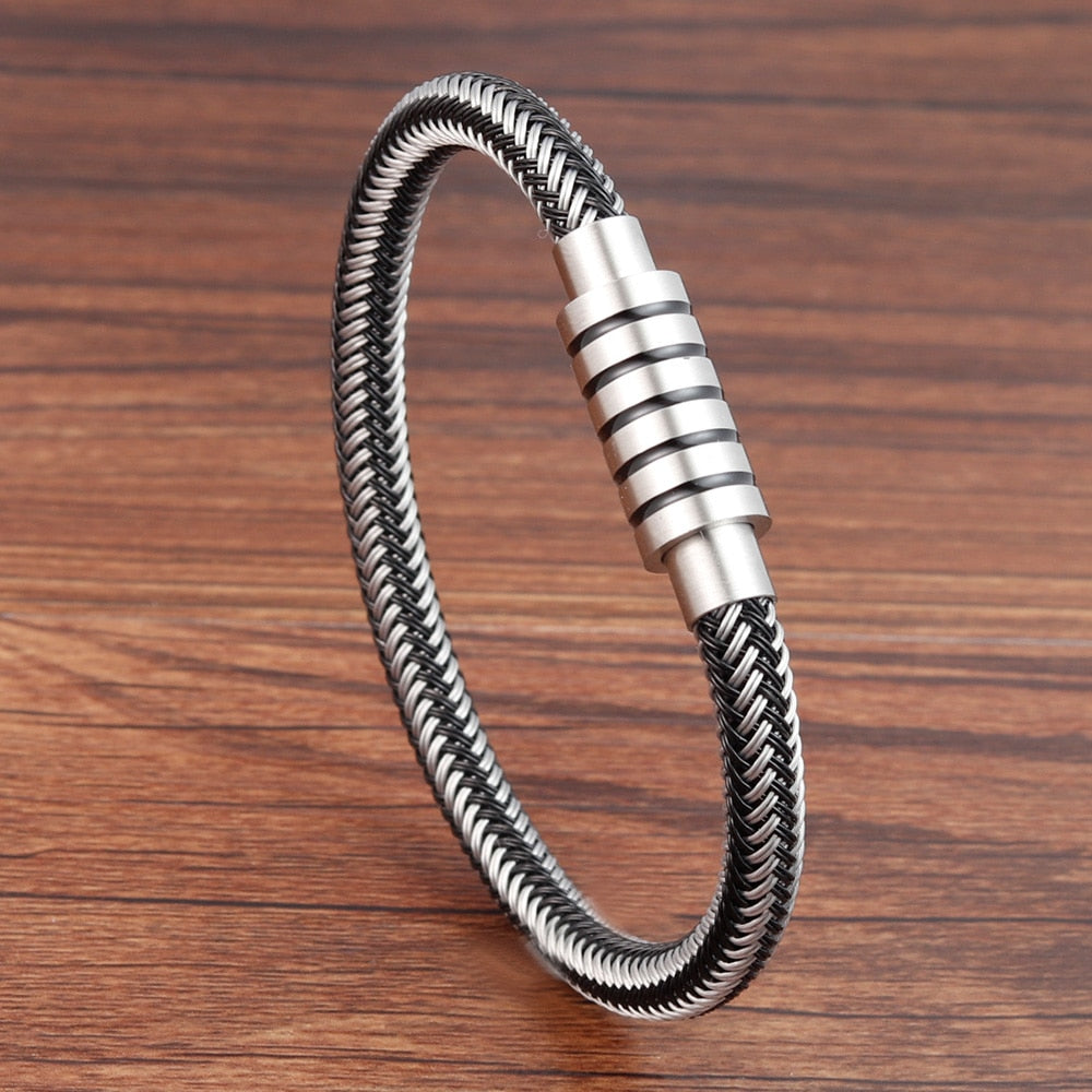 Punk Threaded Button Metal Weaving Bracelet for Men Women Stainless Steel Twining Classic Style Charm Black High Quality