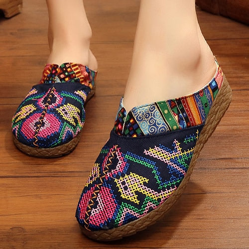 Veowalk Harajuku Summer Women Floral Embroidered Canvas Mules Slippers Hawaii Fashion Ladies Casual Platform Flat Slide Shoes