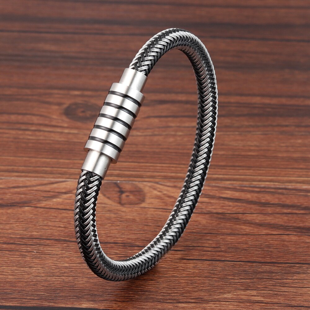 Punk Threaded Button Metal Weaving Bracelet for Men Women Stainless Steel Twining Classic Style Charm Black High Quality