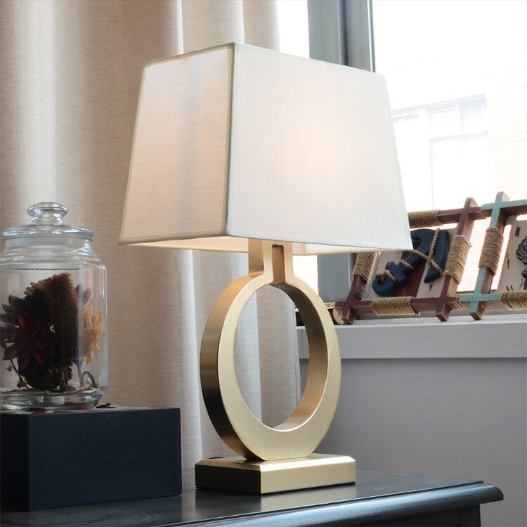 High Quality Modern Luxury Table Lamp Villa Golden Dining Table Decoration Table Lamp Nordic Retro Bedroom Bedside LED Light