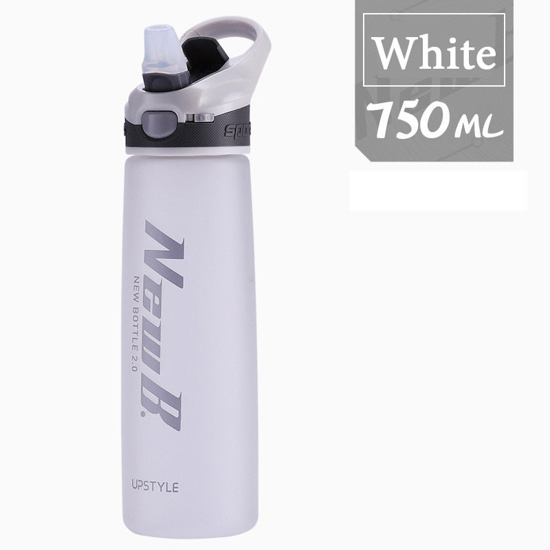 750/600ML Outdoor Travel Portable Drinkware Tritan Plastic Whey Protein Powder Sport Shaker Bottle For Water Bottles With Straw