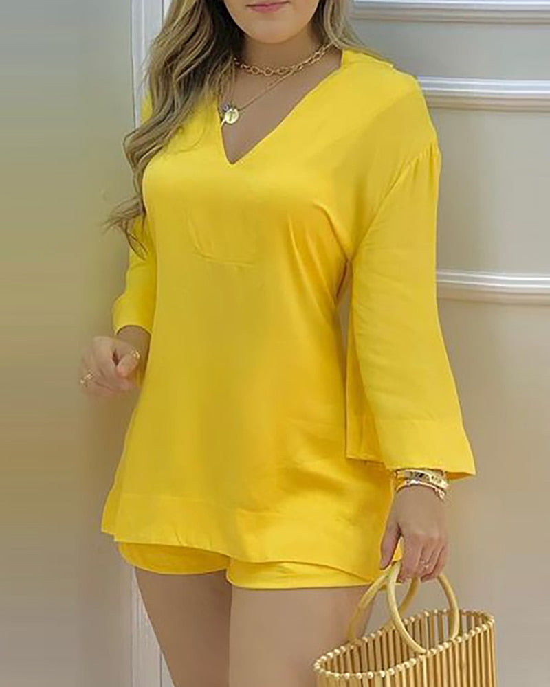 2021 Women Plain Bell Sleeve V-Neck Long Casual Loose Top & Shorts Set Casual Summer Solid Streetewar Suit Sets