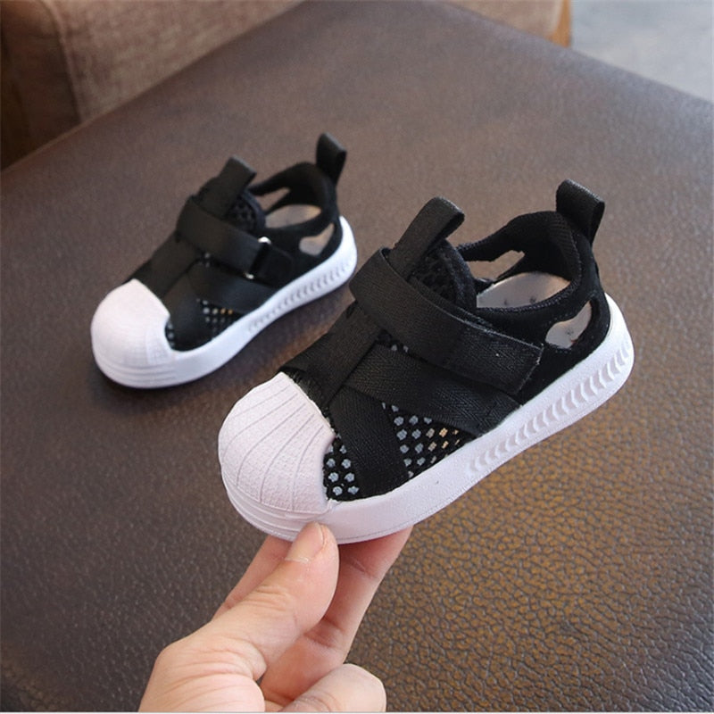 2021 New Summer Kids Sandals Cut-outs Breathable Girls Boys Sandals Rubber Sole Children Outdoor Sneakers Little Baby Shoes