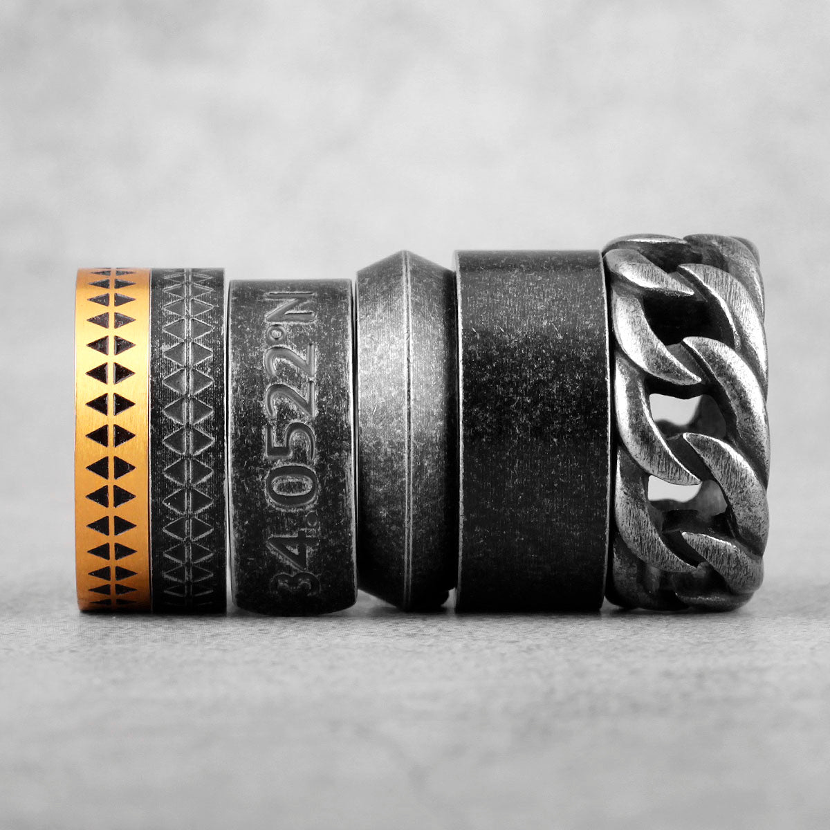 Retro Old Black Triangle Stainless Steel Mens Rings Cool Simple for Couple Lovers Male Biker Jewelry Creativity Gift Wholesale