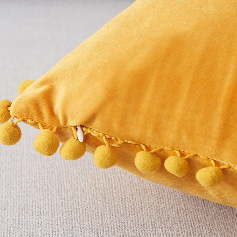 Soft Velvet Pillowcases Solid Cushion Cover Square Decorative Pillows With Balls For Sofa Bed Car Home Throw Pillow