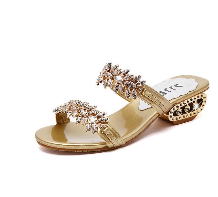 2020 New women shoes slippers summer beach sandals Fashion women Rhinestone outdoor slippers flip flops shoes women mujer