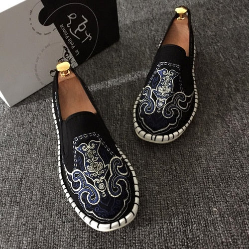 Embroidered Men's Casual Loafers Summer Fashion Slip on Male Canvas Shoes Lightweight Breathable Flat Shoes