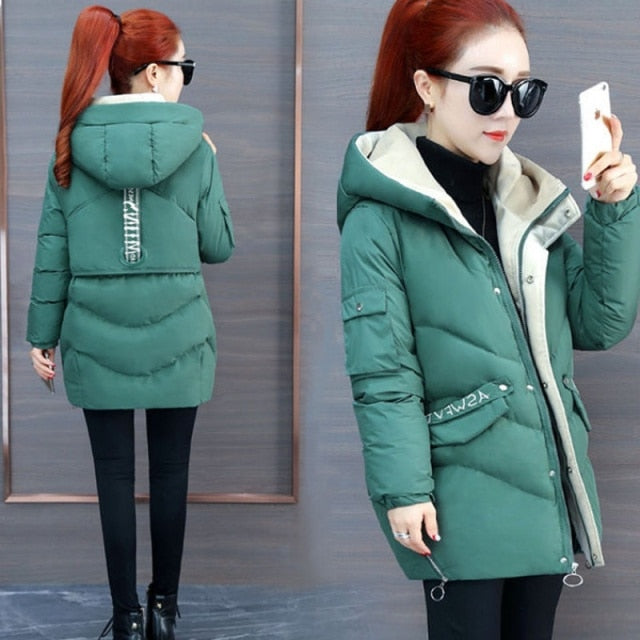 2021 New Winter Women Parkas Hooded Warm Thicken Coat Wadded Jacket Female Down Cotton-Padded Short Parka Gilrs jaqueta feminina