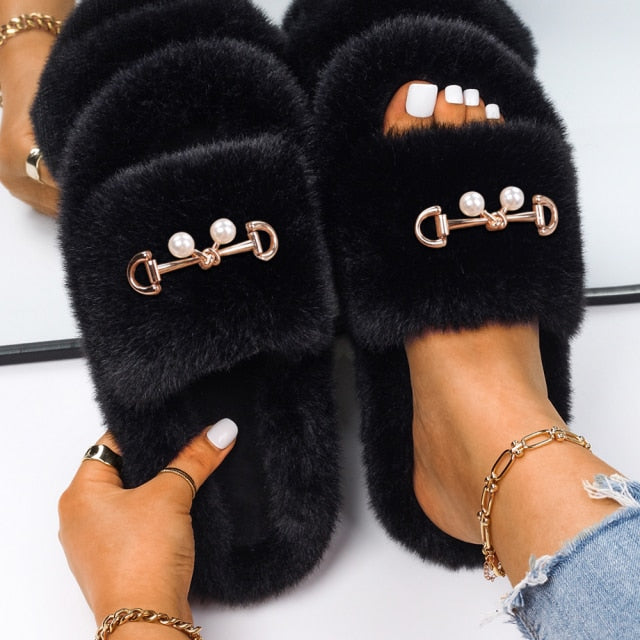 Women Faux Fur Slides Furry Fur Slippers Fluffy Flip Flops Slip on Flats Cute Ladies House Plush Slippers Home Cozy Warm Shoes