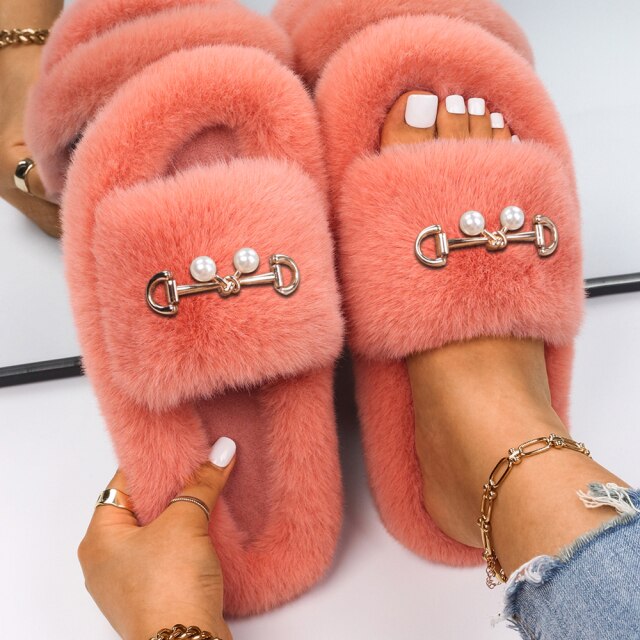 Women Faux Fur Slides Furry Fur Slippers Fluffy Flip Flops Slip on Flats Cute Ladies House Plush Slippers Home Cozy Warm Shoes