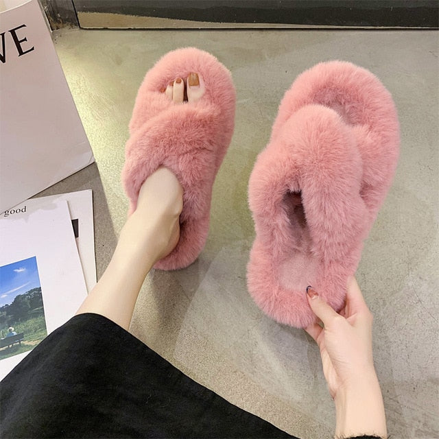 Indoor Women Fur Slippers Fluffy Soft Furry Slides Thick Flats Heel Non Slip House Shoes Ladies Luxury Design Footwear Whosale