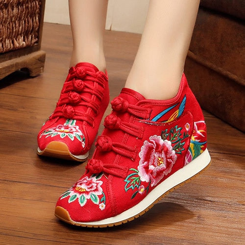 Veowalk New Spring Women's Flower Embroidered Flat Platform Shoes Chinese Ladies Casual Comfort Denim Fabric Sneakers Shoes