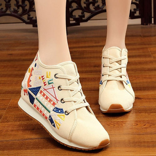 Veowalk New Spring Women's Flower Embroidered Flat Platform Shoes Chinese Ladies Casual Comfort Denim Fabric Sneakers Shoes