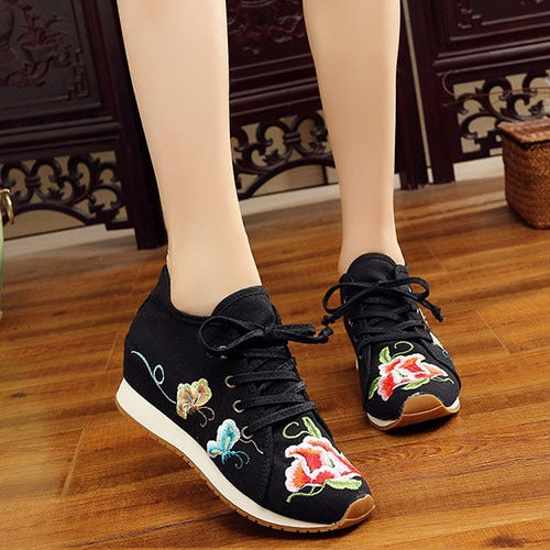 Veowalk New Spring Women's Flower Embroidered Flat Platform Shoes Chinese Ladies Casual Comfort Denim Fabric Sneakers Shoes