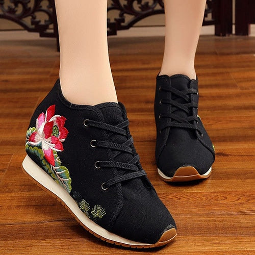 Veowalk New Spring Women's Flower Embroidered Flat Platform Shoes Chinese Ladies Casual Comfort Denim Fabric Sneakers Shoes