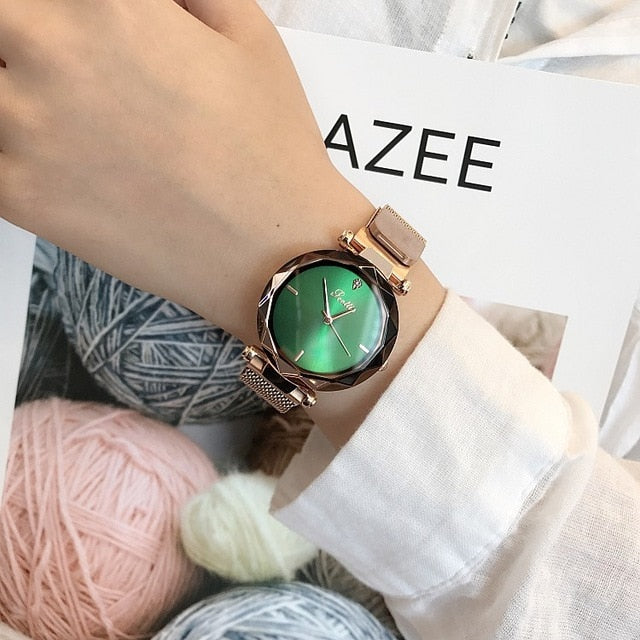 2019 Luxury Brand lady Crystal Watch Magnet buckle Women Dress Watch Fashion Quartz Watch Female Stainless Steel Wristwatches