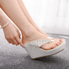 Crystal Queen Women Slippers Summer White Color Style Beaches Flip Flops Platform Sandals Open-toed Casual Shoes Big Size 34-43